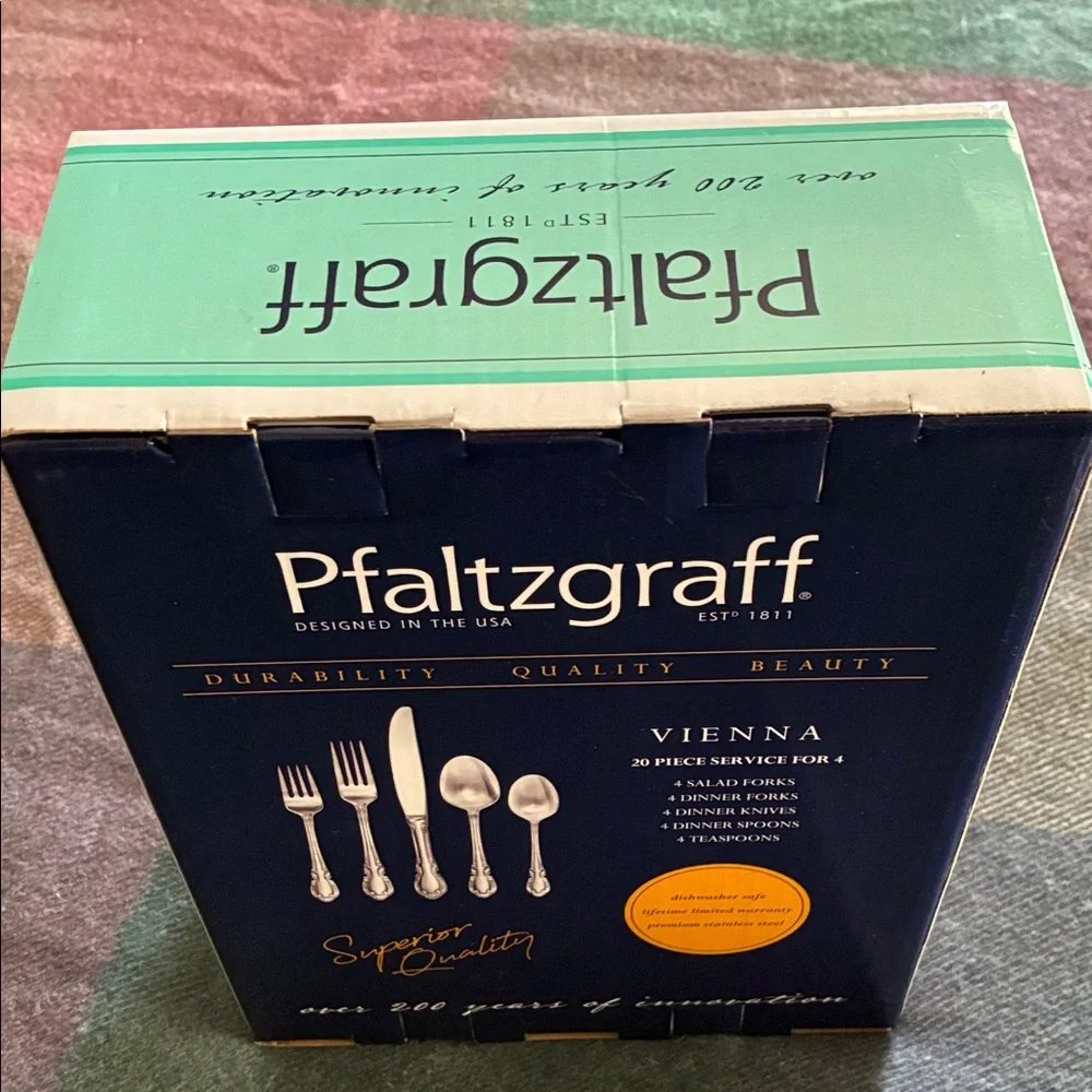 Pfaltzgraff Vienna 20-Piece Flatware Set